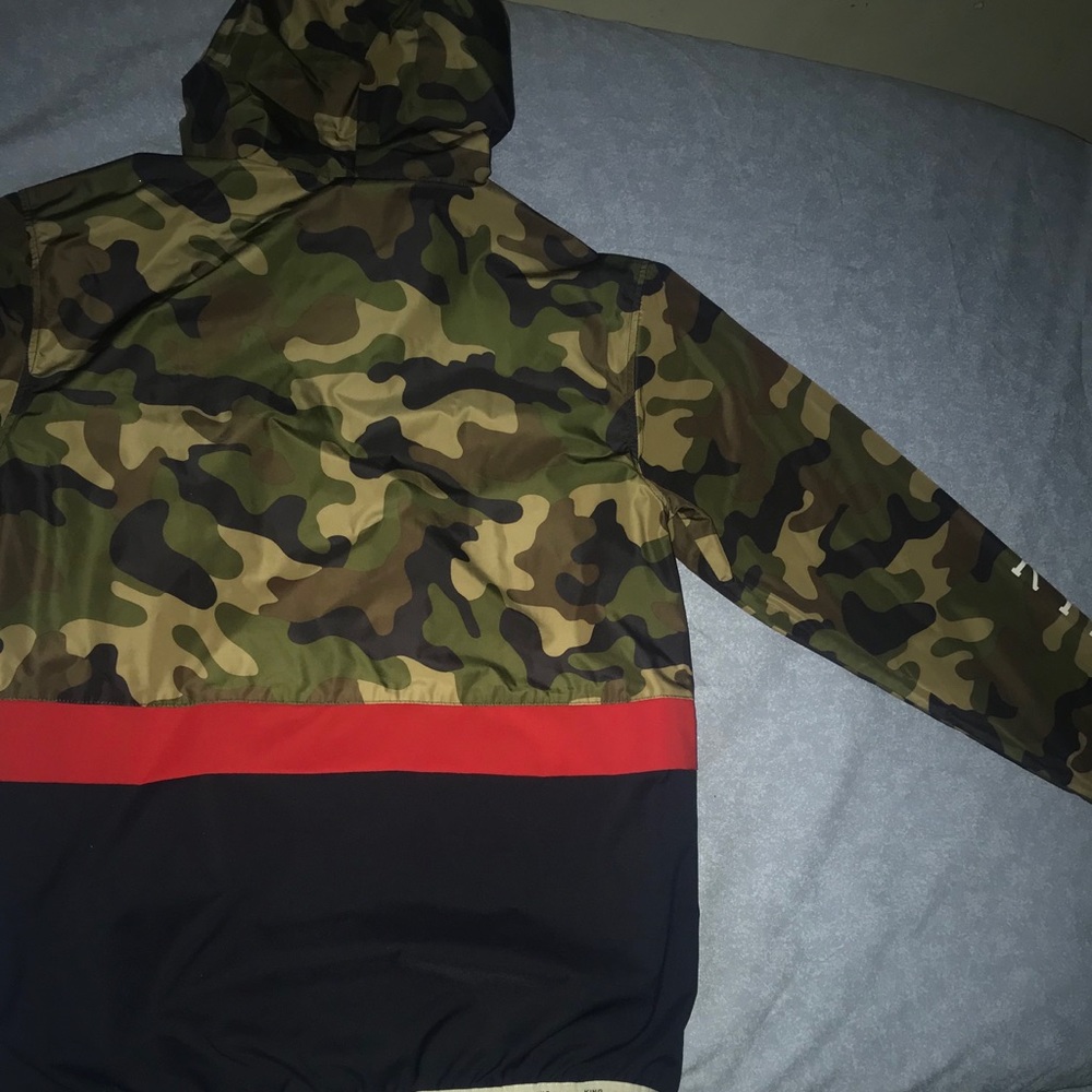 King Pull Over - image 6